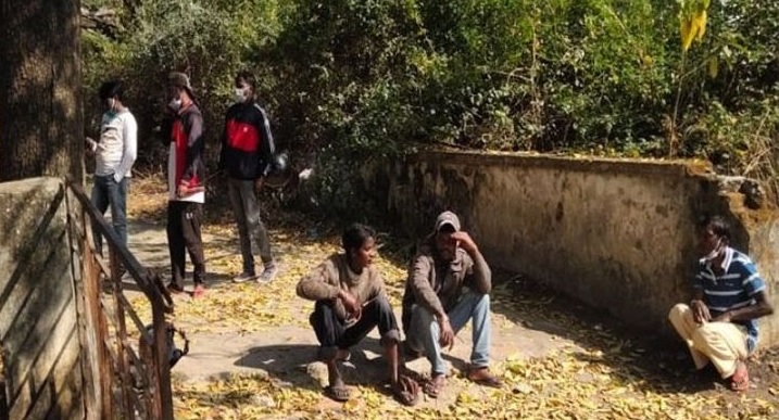 people_killed_naxalite_and_his-wife