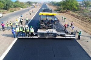Construction of 25.54 km lane in 18 hours, Hyderabad Company's achievement