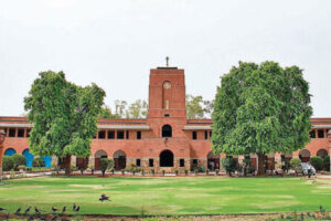 Delhi university