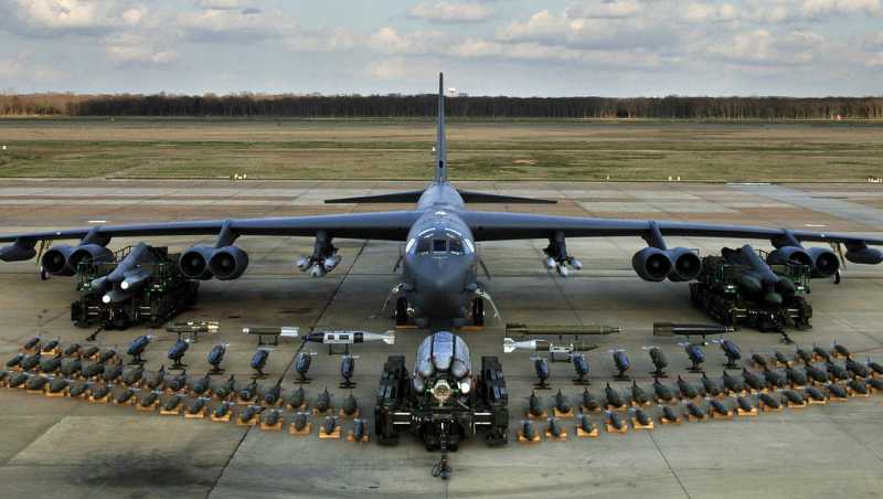 B-52 fighter jet