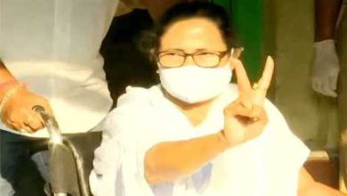 CM Mamata Banerjee casts vote