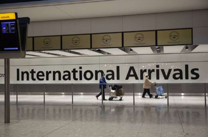 International-arrivals-AP