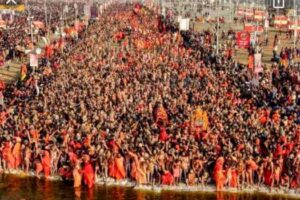 Ram-Gopal-Varma-kumbh-mela