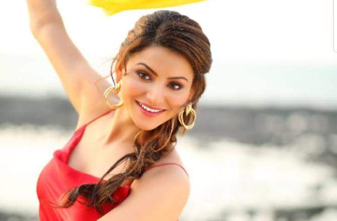 اروشی ٹامل فلم میں نظر آئیں گی،میگا بجٹ ٹامل فلم کے لئے 10 کروڑ روپئے لئے