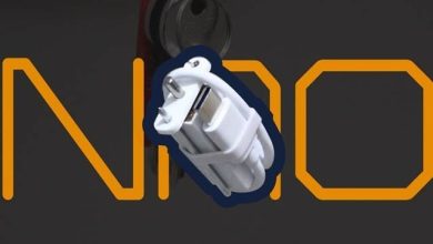 The world's smallest key-filling smartphone charger