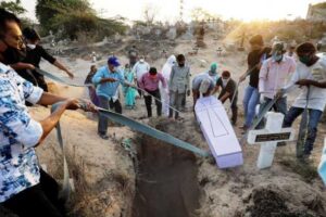 grave-yard-covid-dead-body