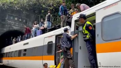 Taiwan: Dozens of passengers killed in train crash