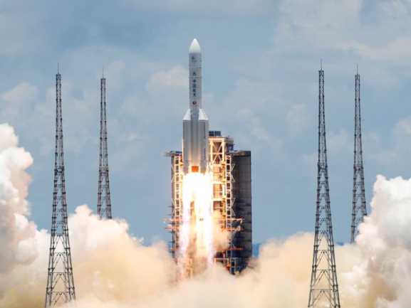 China completes historic Mars spacecraft landing