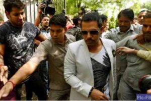 High Court Grants More Time To Robert Vadra For Reply To Income Tax Department's notice Under Black Money Law