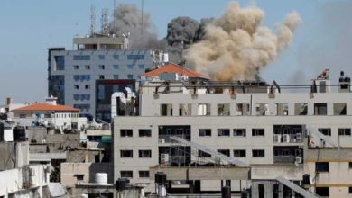Israel air strikes kill Palestinians, rockets fired