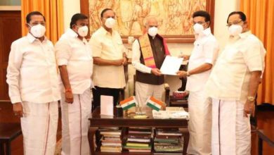 M K Stalin meets Governor Banwarilal Purohit at Raj Bhavna in Chennai