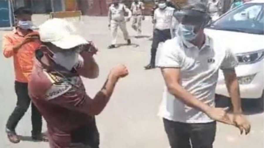 collector-beat-up-youth-surajpur-chhattisgarh