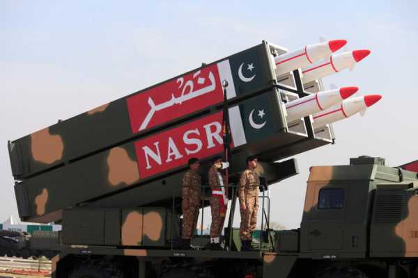 Pakistan nuclear weapons