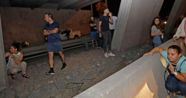 الخوف من الهجمات الصاروخية من قبل الفلسطينيين ، هروب جماعي للصهاينة الجبناء