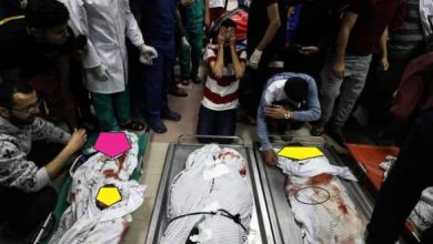 الهمجية الإسرائيلية على غزة ، صدمت والد أربعة أطفال شهداء