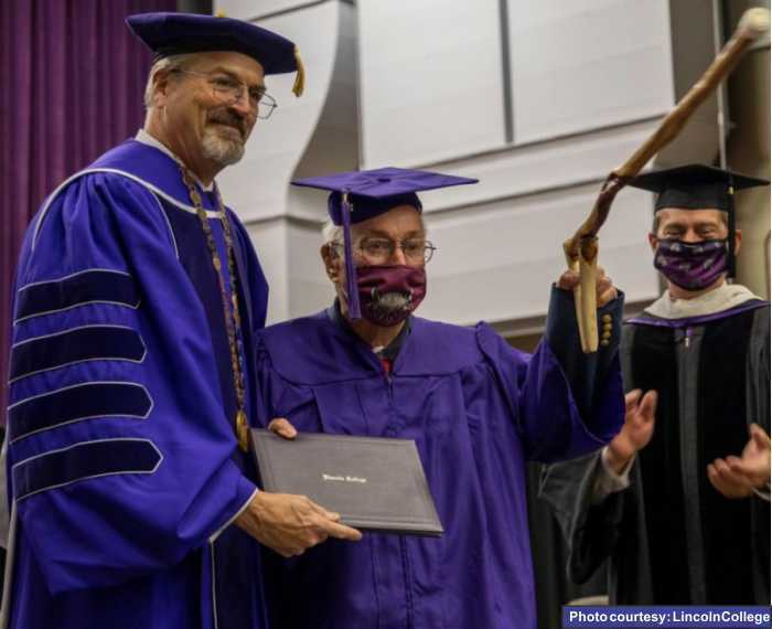 97-year-old WWII vet earns college degree in Illinois