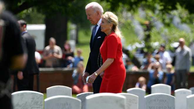 People were surprised when Biden, the first lady, and the US vice president arrived at the hotel without masks