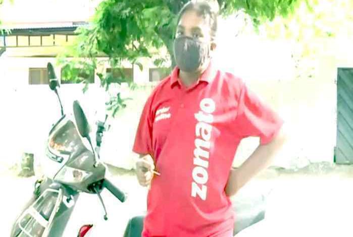 The girl became a food delivery executive to help with her studies and parents