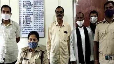 A 16-year-old boy killed an elderly professor for a mobile phone