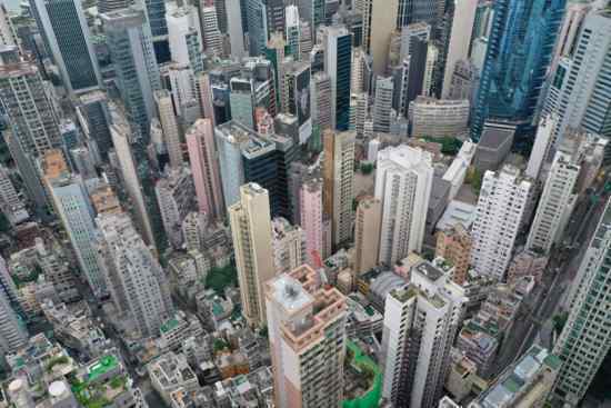 hong-kongs-colors-declining-instead-of-growing