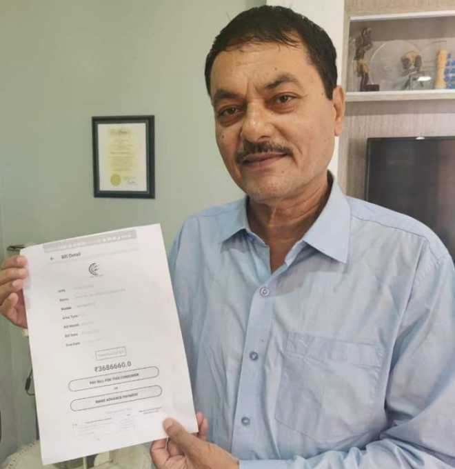 manzar-bhopali-gets-electricity-bills-of-rs-36-lakhs