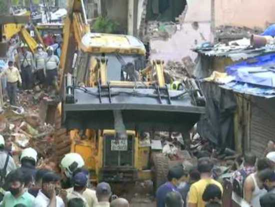 mumbai-11-killed-as-building-collapses-due-to-heavy-rain