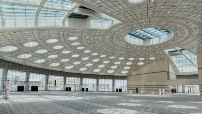  سعودی عرب کے مغرب میں جدہ شہر میں دنیا کا سب سے بڑا گنبد تیار کیا گیا ہے۔,’جدہ سپر ڈوم‘ ,کے نام سے یہ گنبد ,کسی ستون کے بغیر تیار کیا گیا ہے,سعودی عرب کے مغرب میں جدہ شہر میں دنیا کا سب سے بڑا گنبد تیار کیا گیا ہے۔