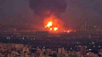 Explosion hits Iran power plant