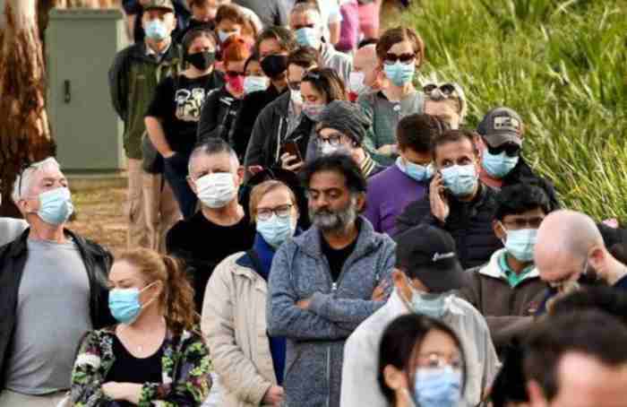 scenes-like-the-hunger-games-vaccination-race-in-australia
