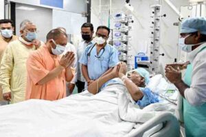 Former- Chief- Minister -kalyan-singhs-condition-critical-up-cm-yogi-adityanath-pays-visit-at-lucknow-hospital