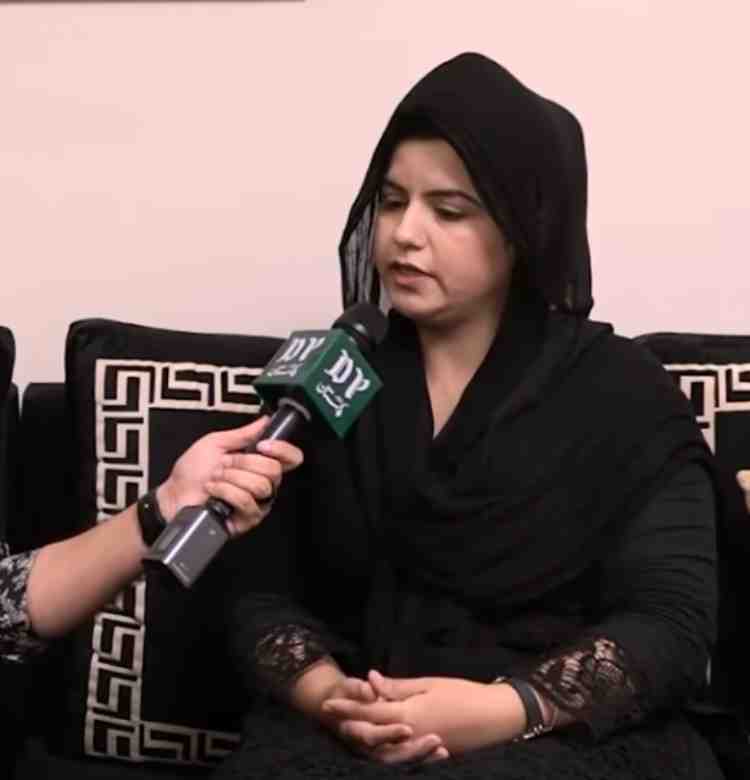 pakistan-woman-tiktoker-assaulted