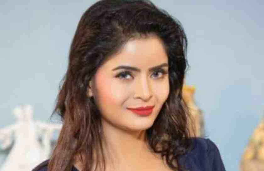 Actress Gehana Vasisth