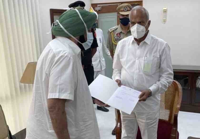 Punjab Chief Minister Capt Amarinder Singh resigns before CLP meeting