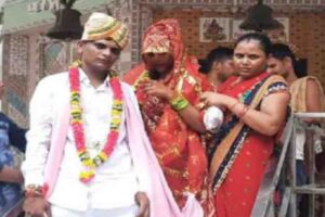 aligarh-muslim-girl-ties-knot-with-hindu-boy