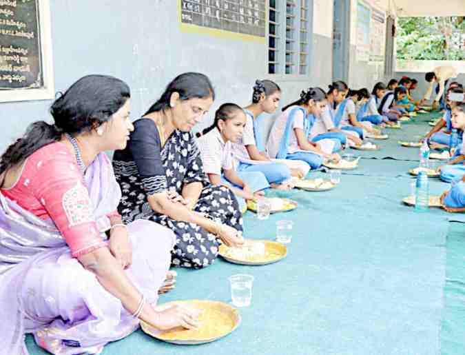 only-40percentage-of-students-attend-on-the-first-day-of-school-opening