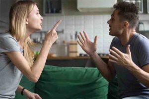 couples australia-separate- from-a-violent-partner-and-earn-money-in-dollars