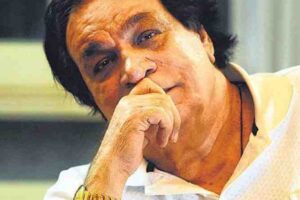 veteran-bollywood-actor-screenwriter-comedian-and-film-director-kader-khan-has-made-a-name-for-himself-as-a-multi-faceted-artist-in-bollywood