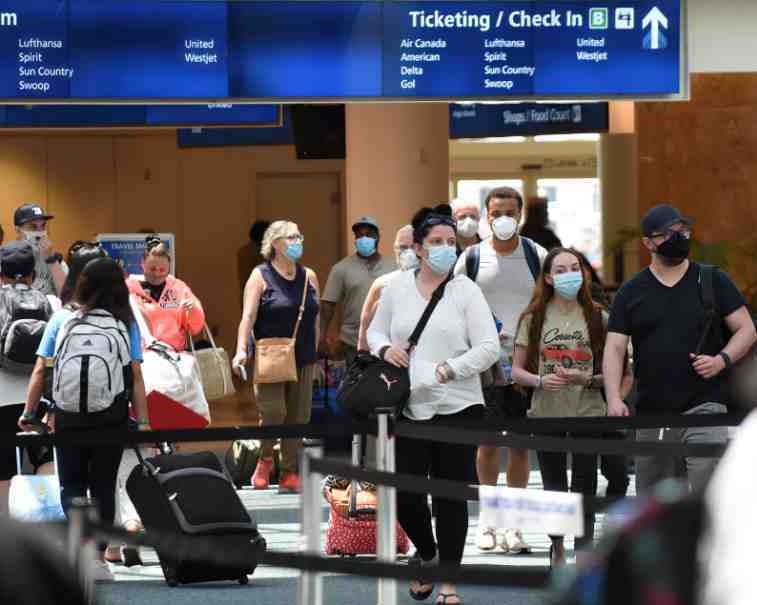 US-Airport-covid-19-travel-restrictions