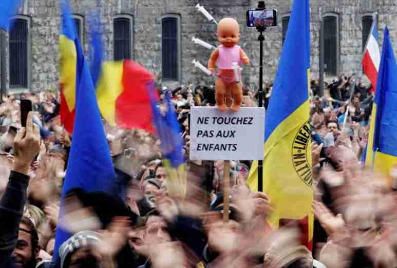 Dictatorship in the name of covid 19 global epidemic not accepted, protests in Brussels and Washington