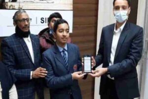A 14-year-old boy designed 9 mobile applications in Lockdown, PM awarded