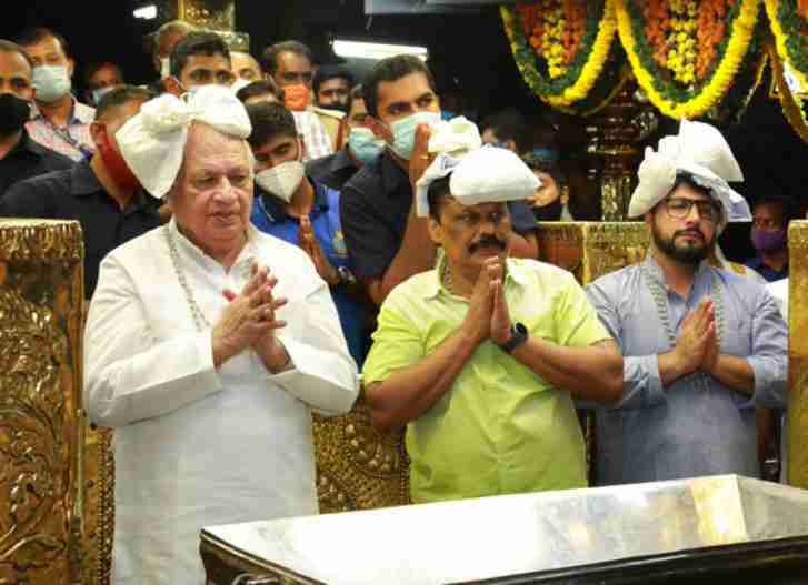 mp-governor-of-kerala-arif-muhammad-khan-reached-ujjain-mahakal-temple-and-attended-pooja-pat