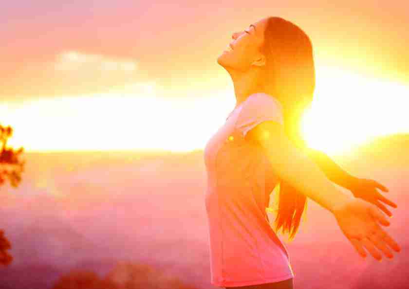 sitting-in-the-sun-can-reduce-the-risk-of-breast-cancer