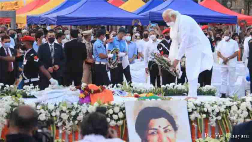 end-of-an-era-of-music-queen-of-heads-lata-mangeshkar-dies-last-rites-performed-with-state-honors-in-mumbai