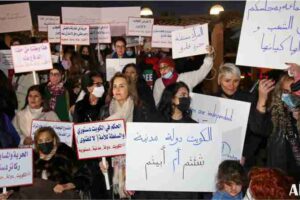 why-did-the-plan-for-public-yoga-for-women-in-kuwait-become-a-problem