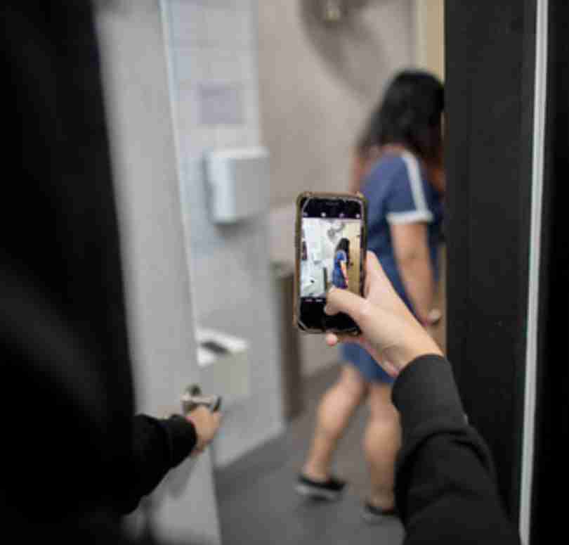 10 months imprisonment for making inappropriate pictures and videos of women in Singapore