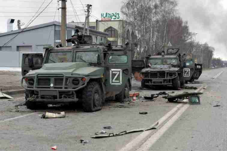 Attack on a military base kills 70 Ukrainian soldiers Russia global isolation