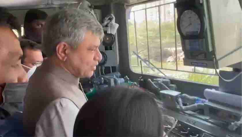 Kavach automatically stopped the Loco before 380m of other Loco at the front