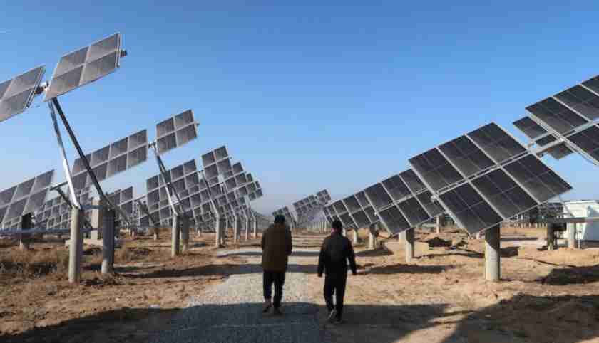 Solar-wind-Gobi-Desert-electricity-Generation
