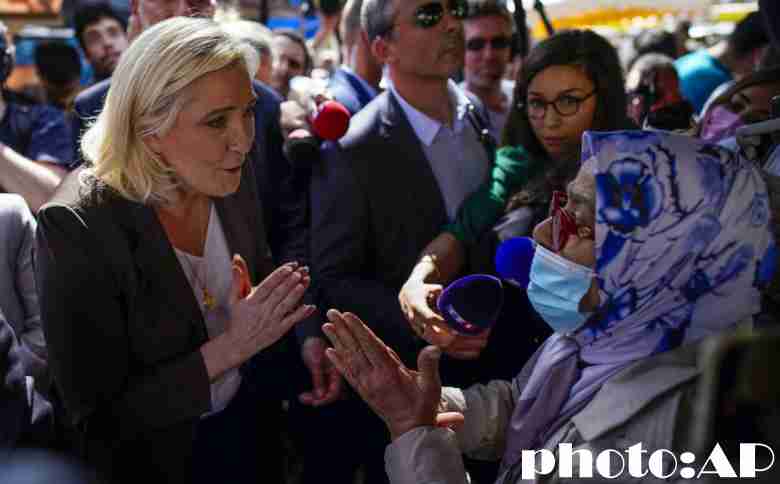 Hijab and halal meat echo in French elections