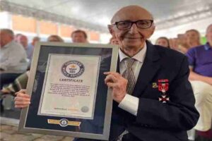 a-100-year-old-man-guinness-world-record-book-of-working-in-the-same-company-for-84-years
